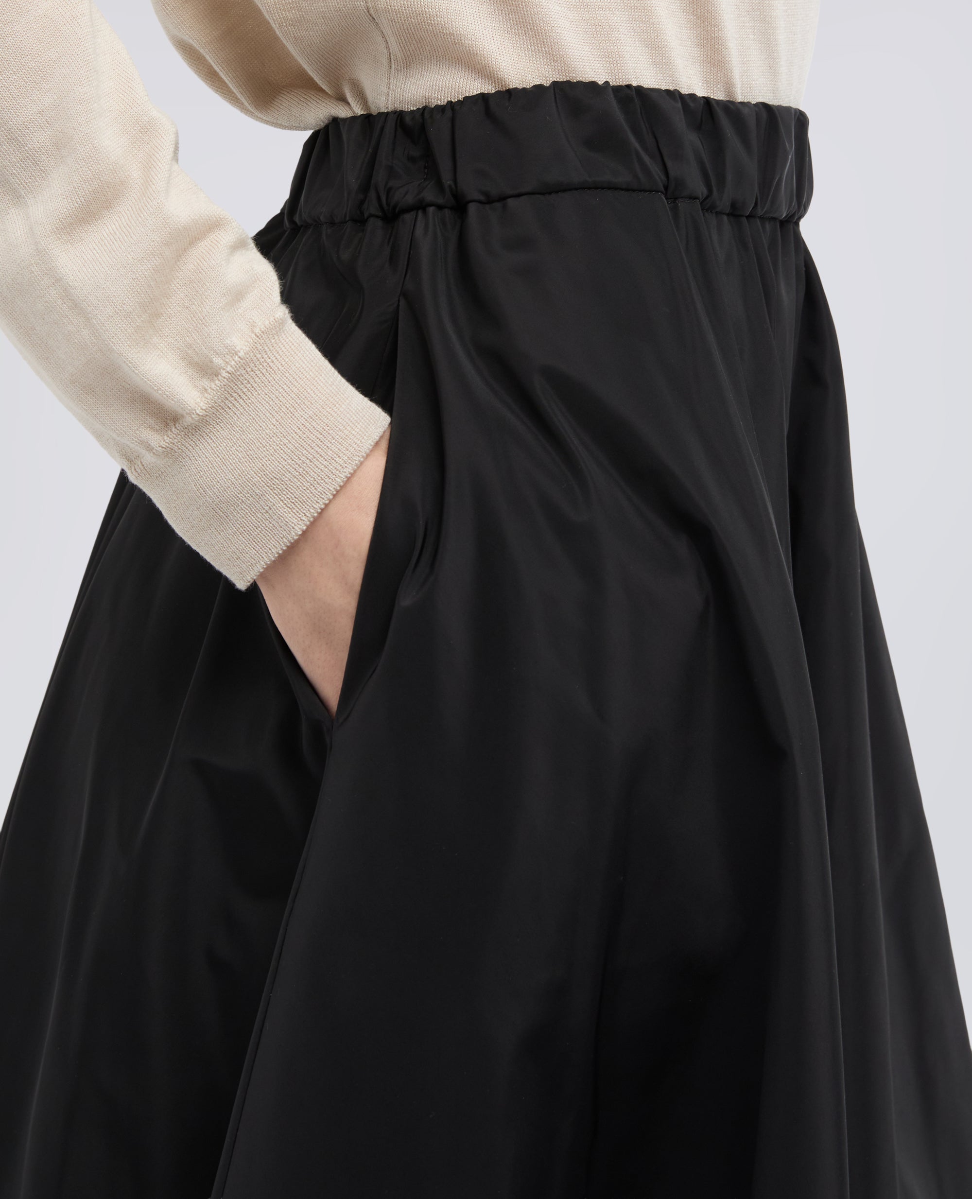 JUPE EN POLYESTER TECHNIQUE - NERO - ASPESI
