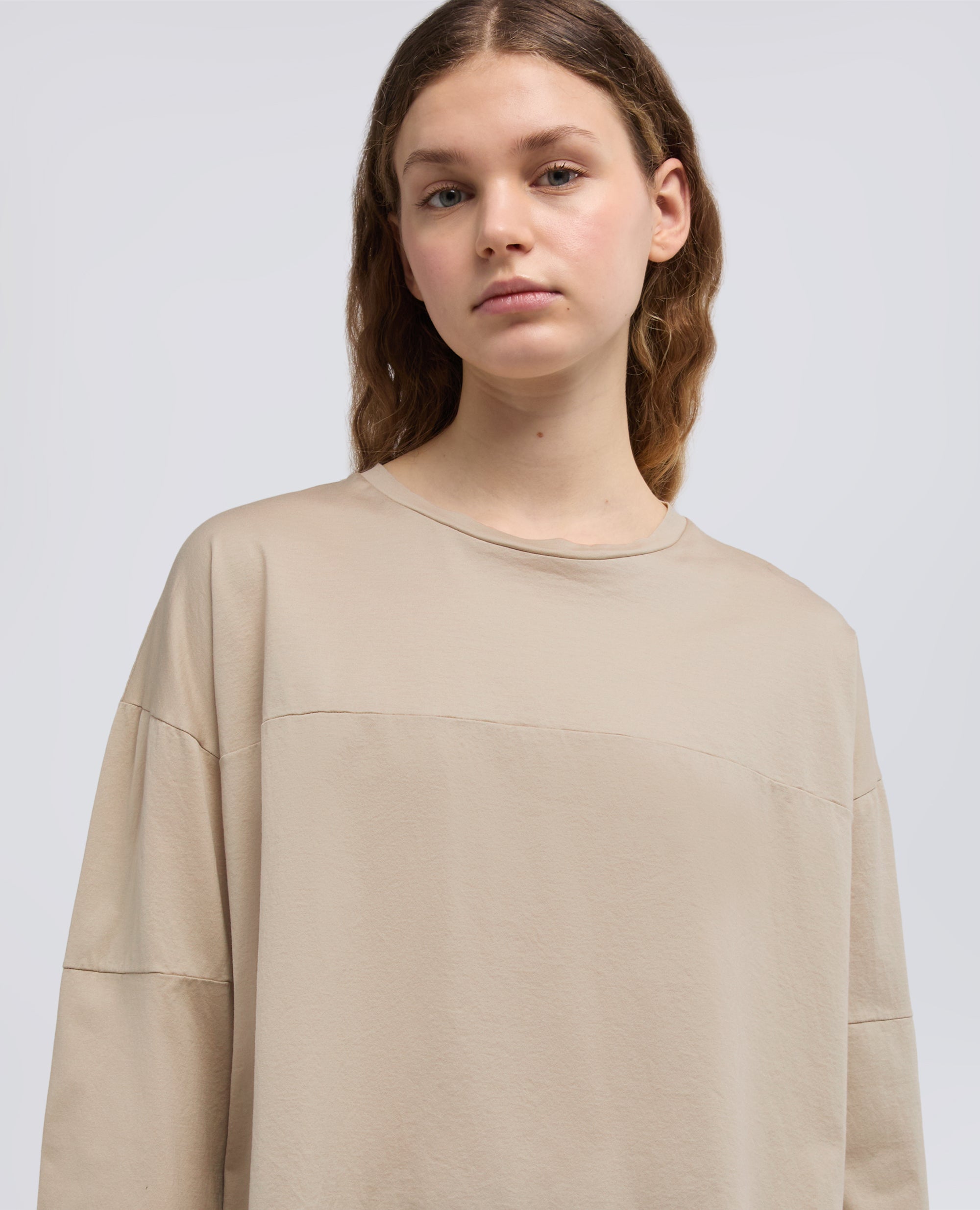 MAGLIA A MANICHE LUNGHE IN JERSEY DI COTONE - BEIGE - ASPESI