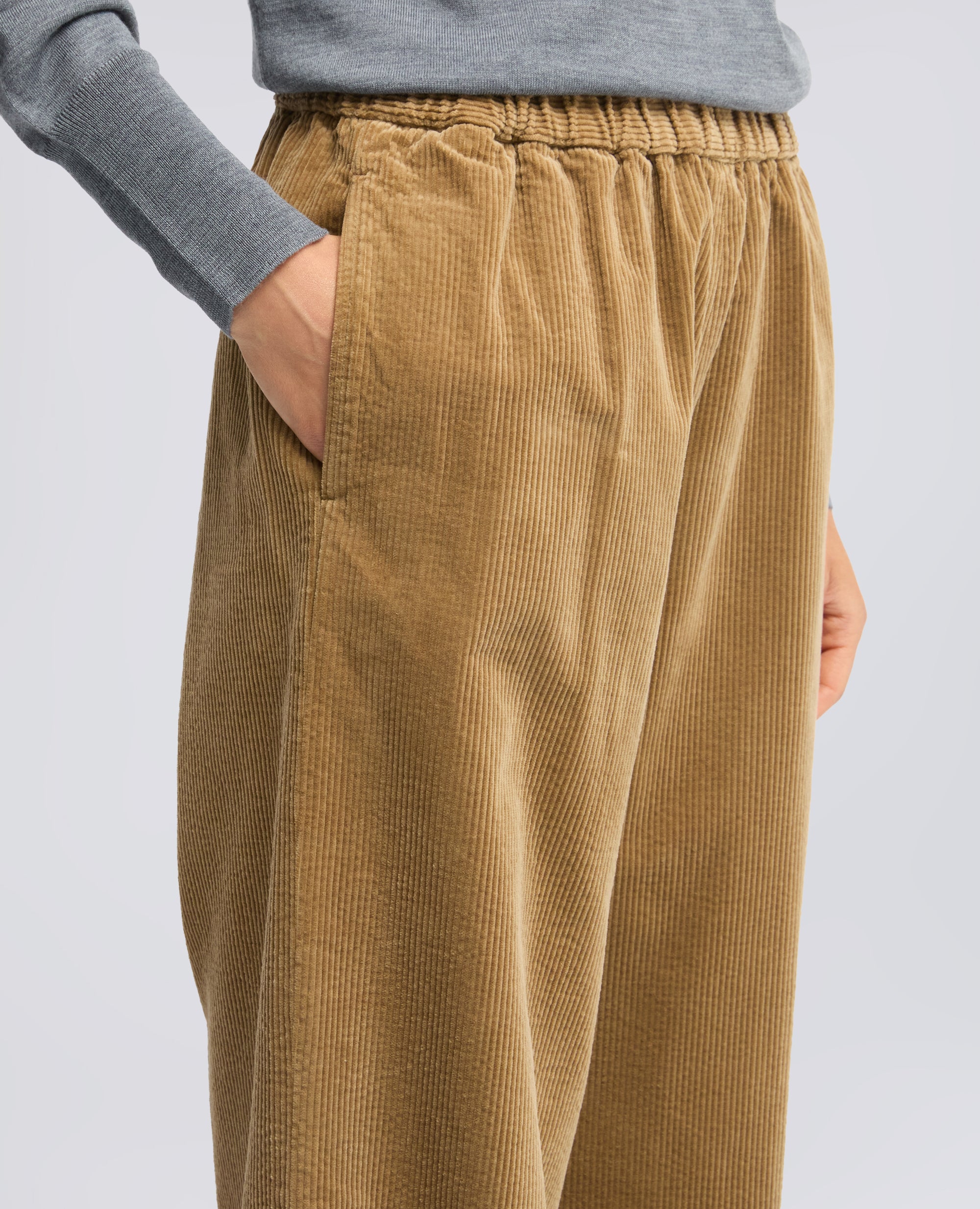 PANTALON DE PANA CON ELASTICO - BEIGE - ASPESI